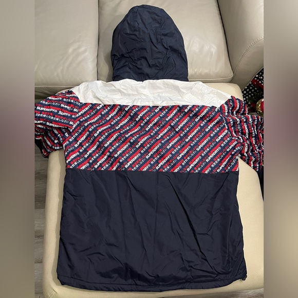 NWT - Superdry Men’s Tech Logo Print Wind Attacker Jacket - Size XXL - Picture 12 of 16